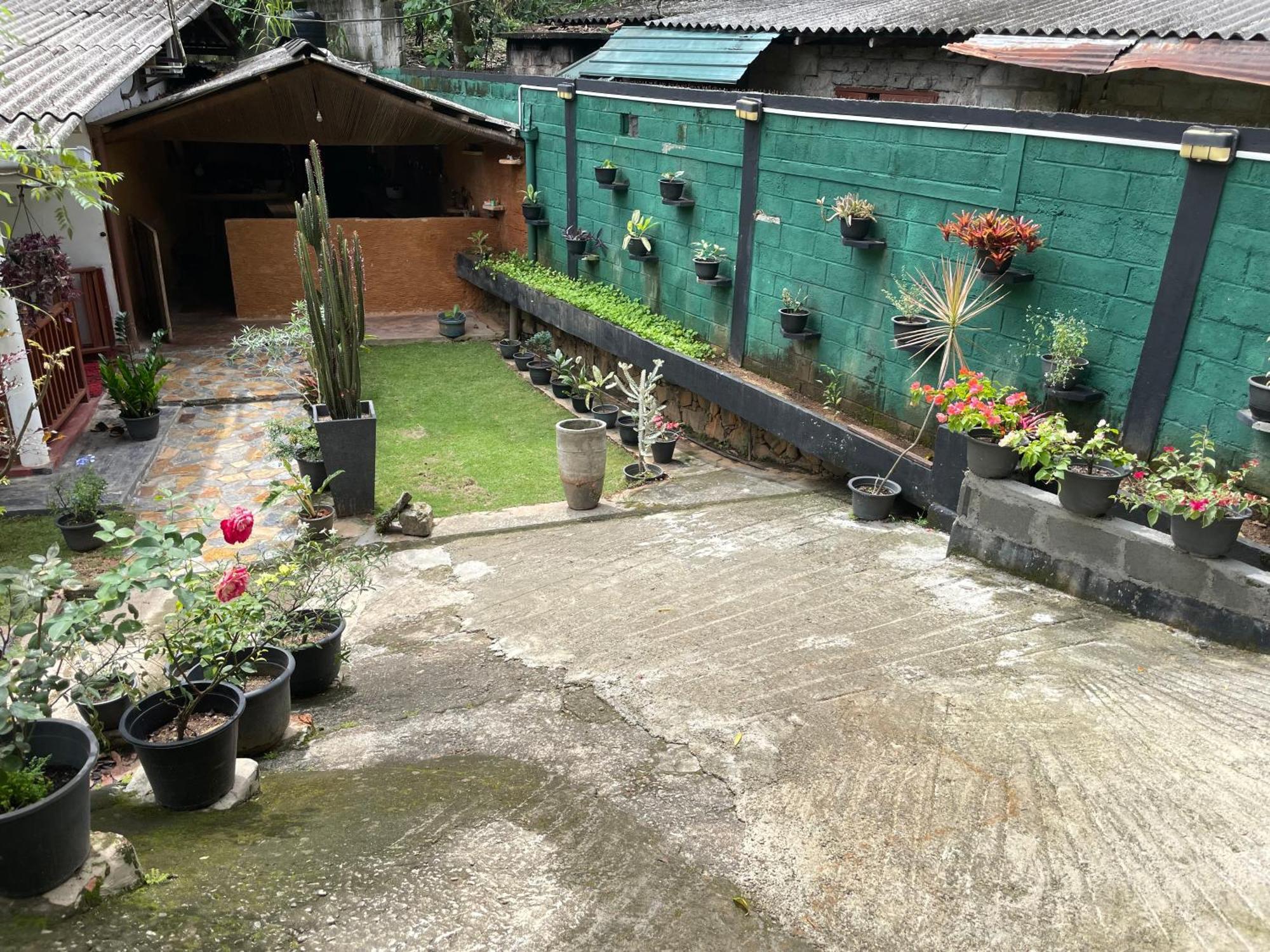 Kandy Food Lovers Home Stay By Ags Esterno foto